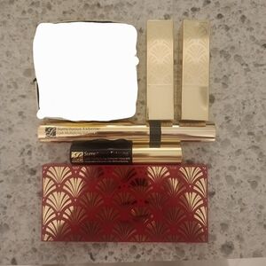 Estee Lauder Women Makeup Set in Gold and Black